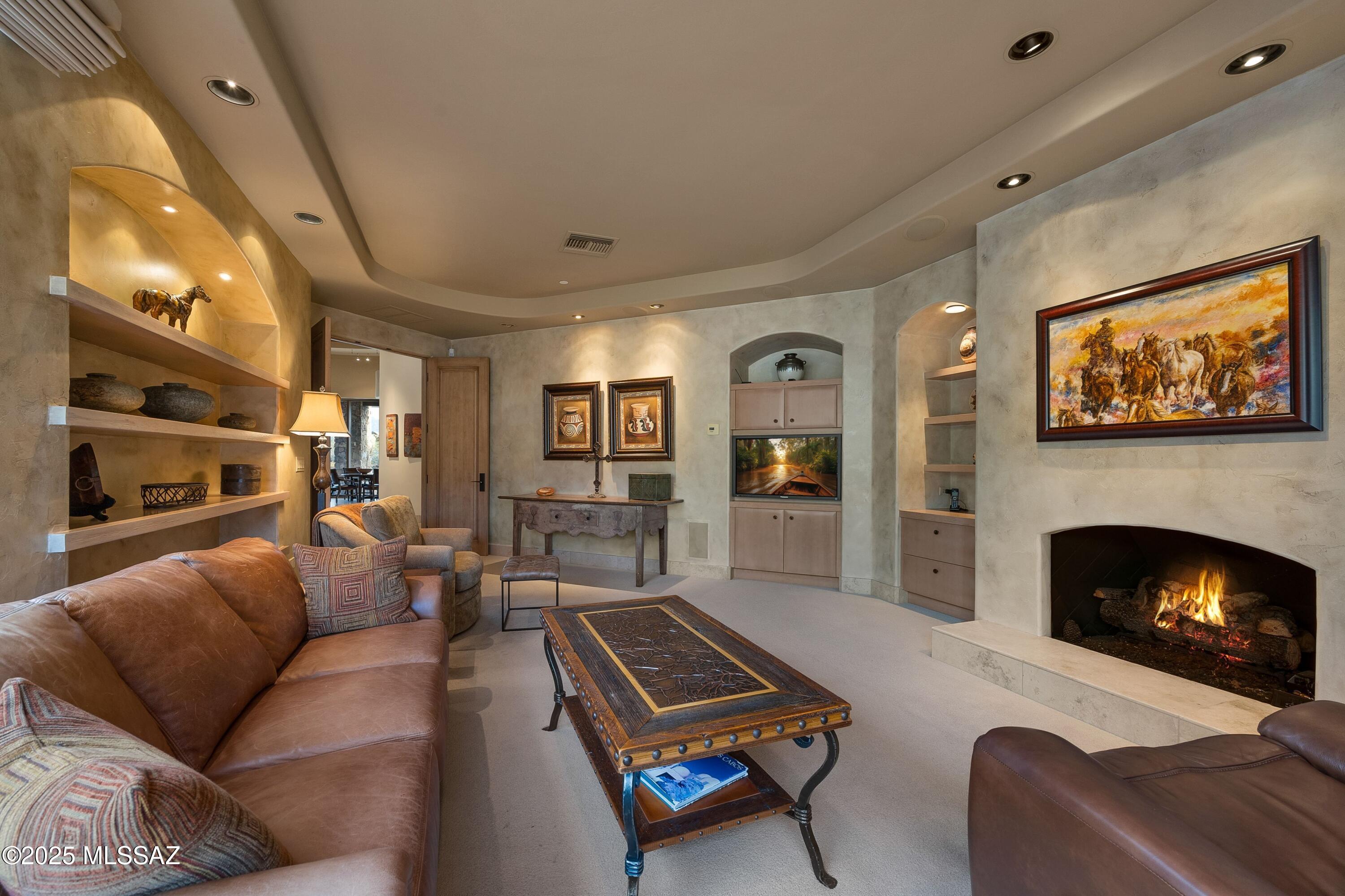 1222 W Tortolita Mountain Circle