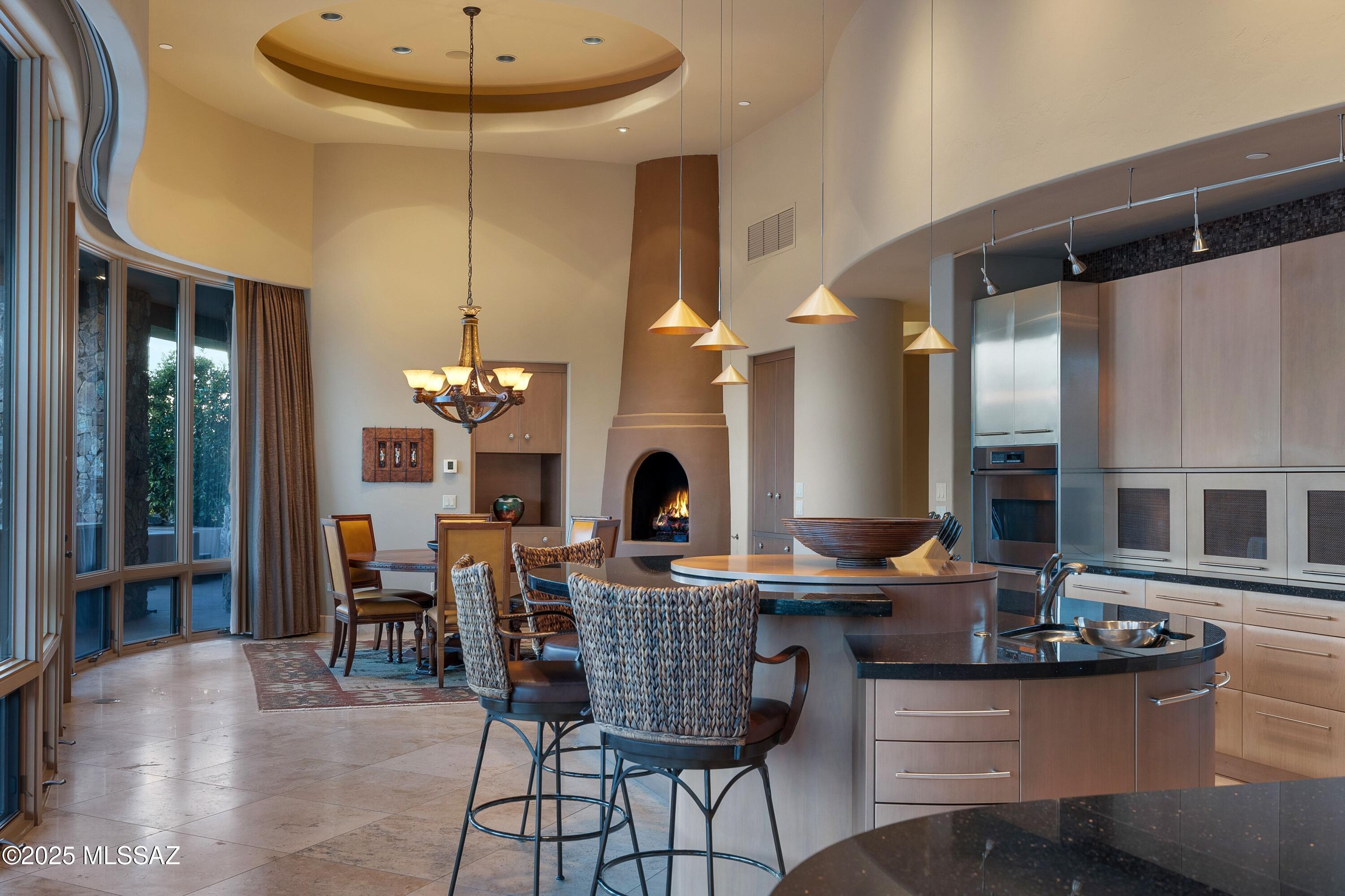 1222 W Tortolita Mountain Circle