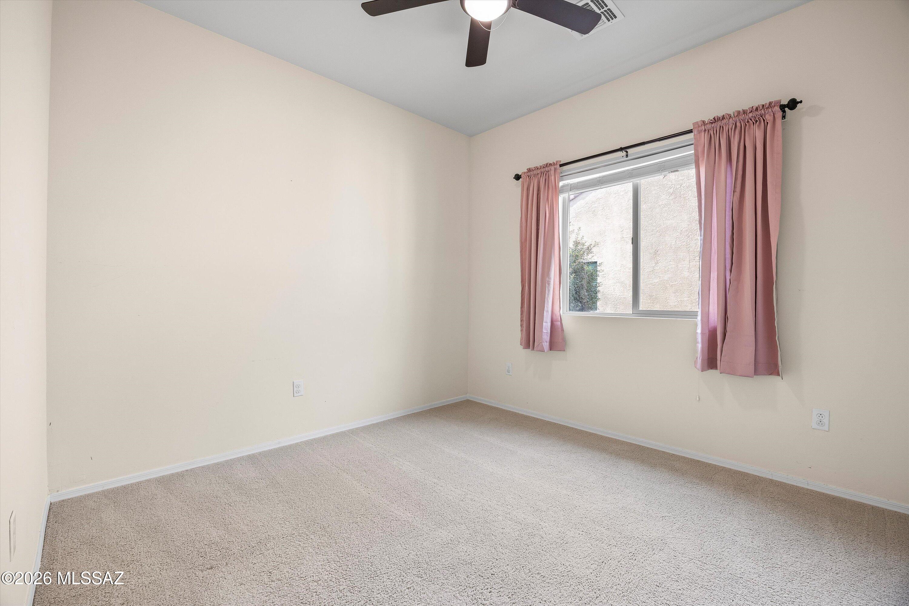 21470 E Volunteer Drive