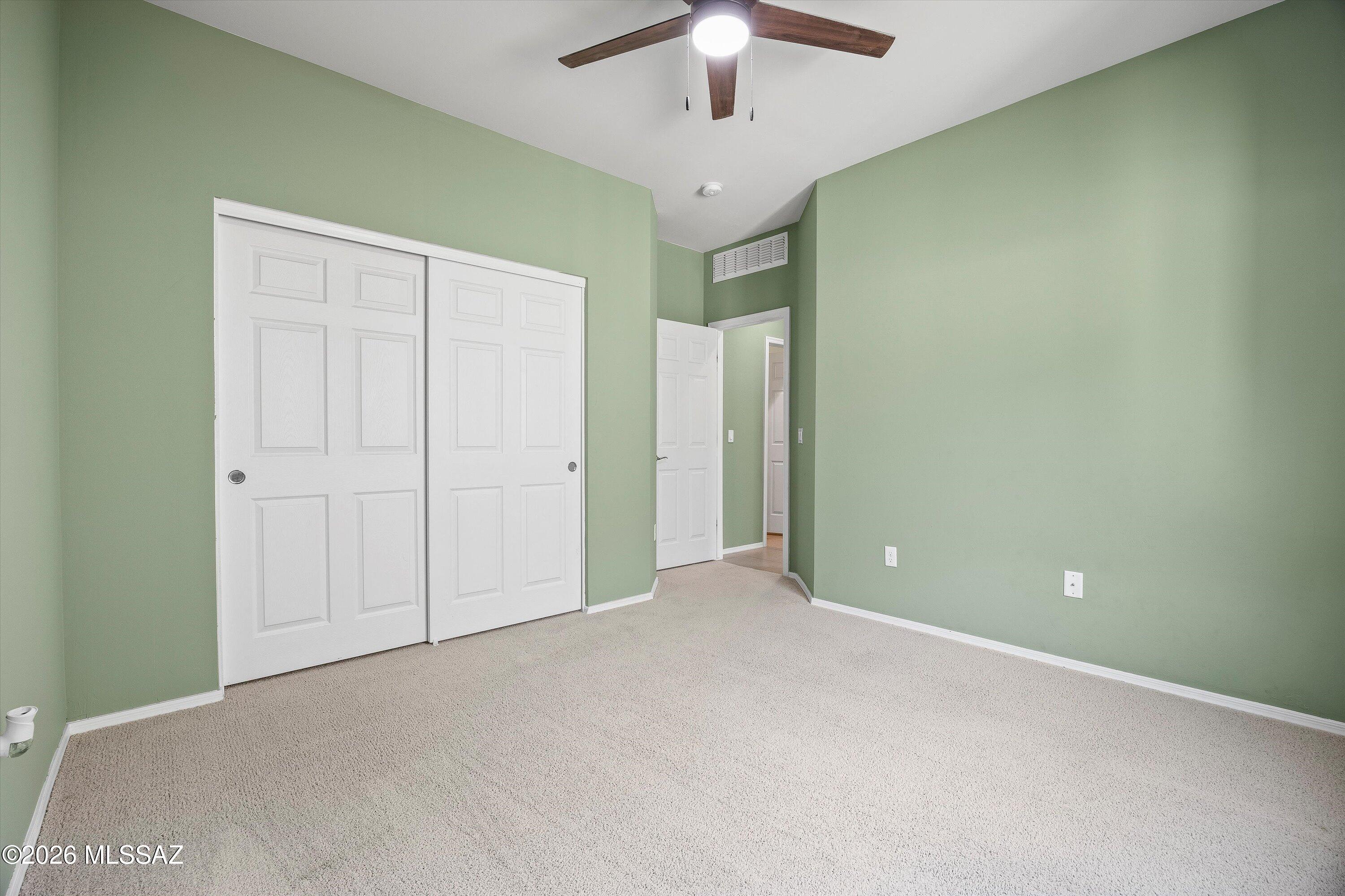 21470 E Volunteer Drive