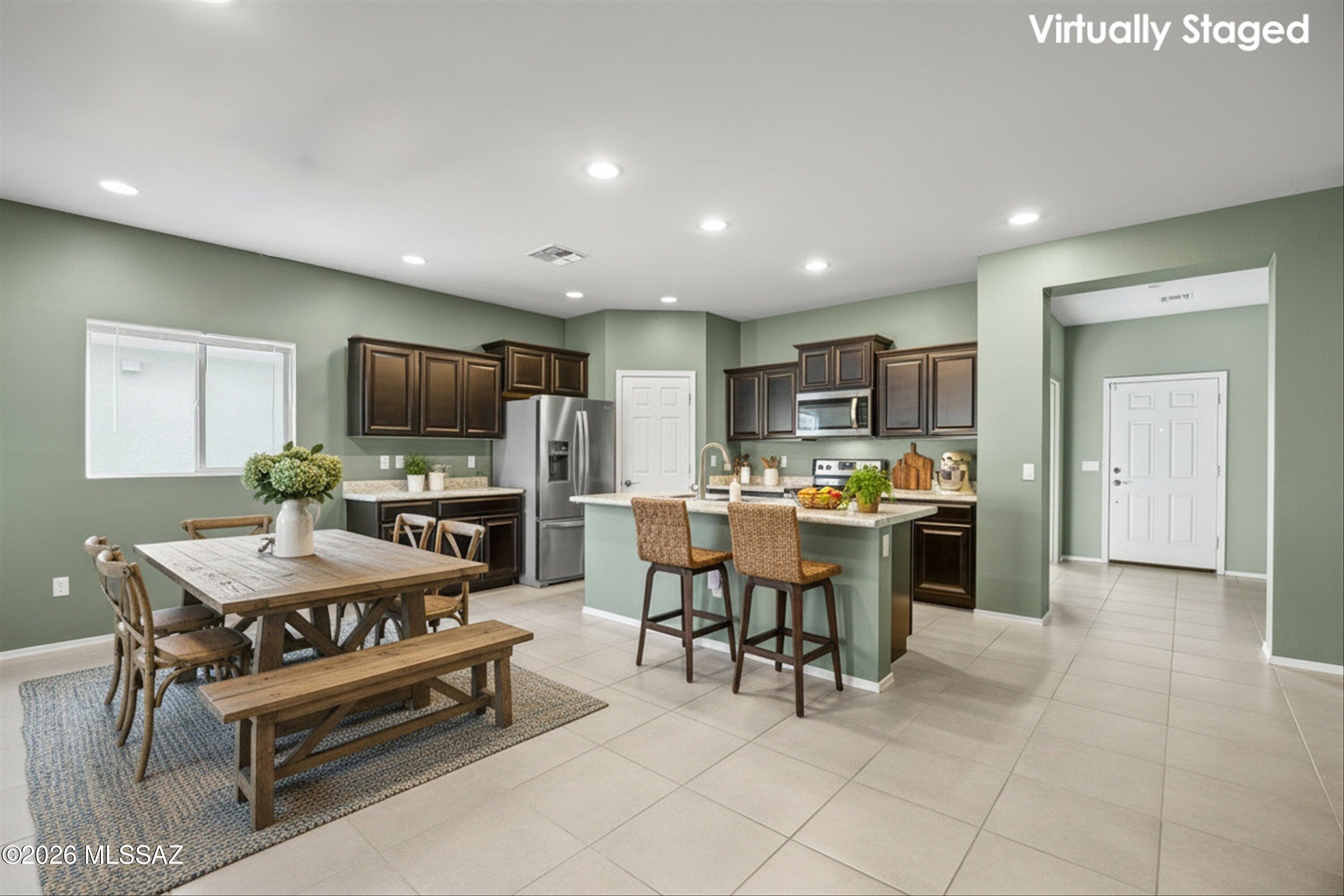 21470 E Volunteer Drive