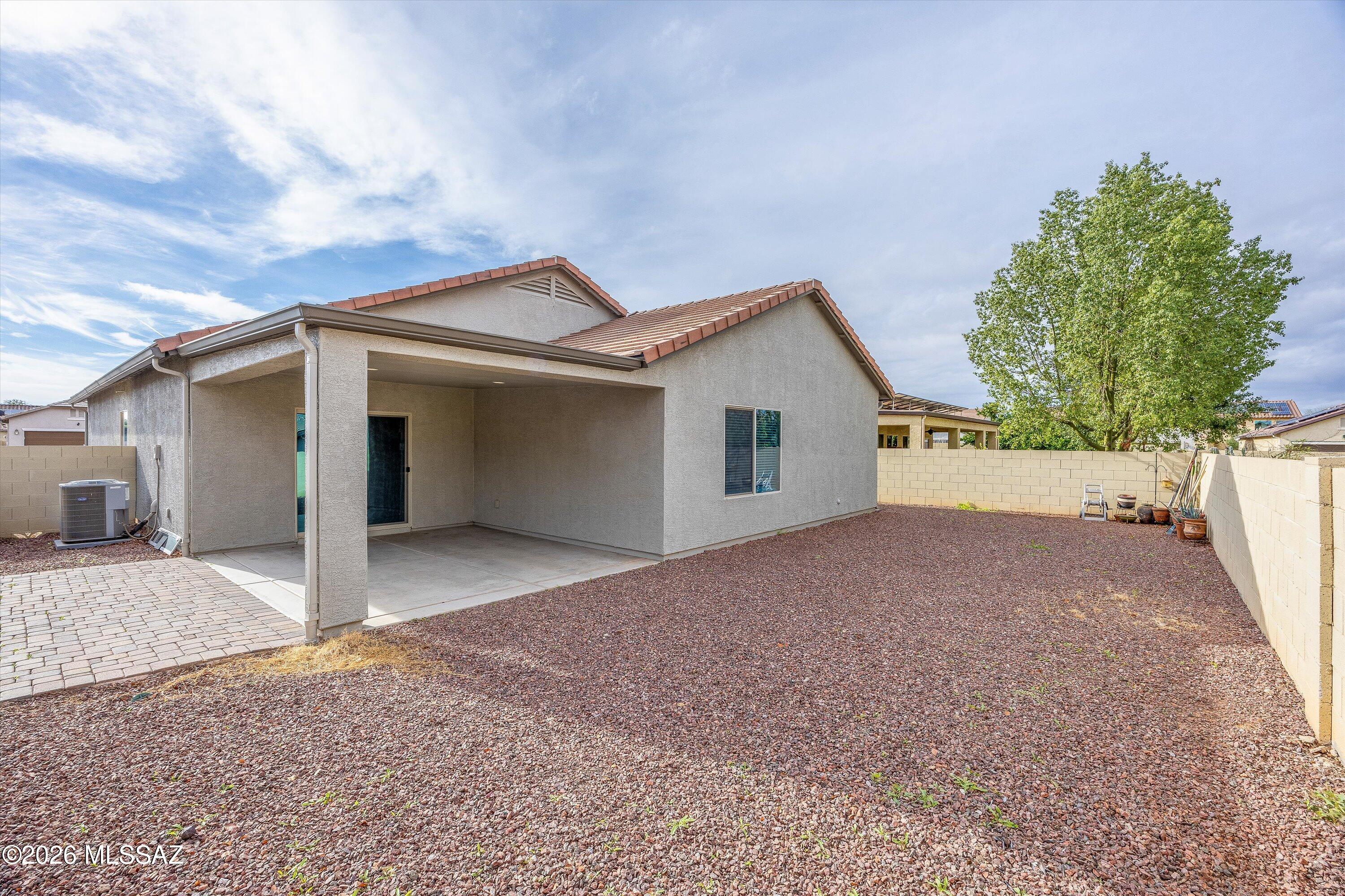 21470 E Volunteer Drive