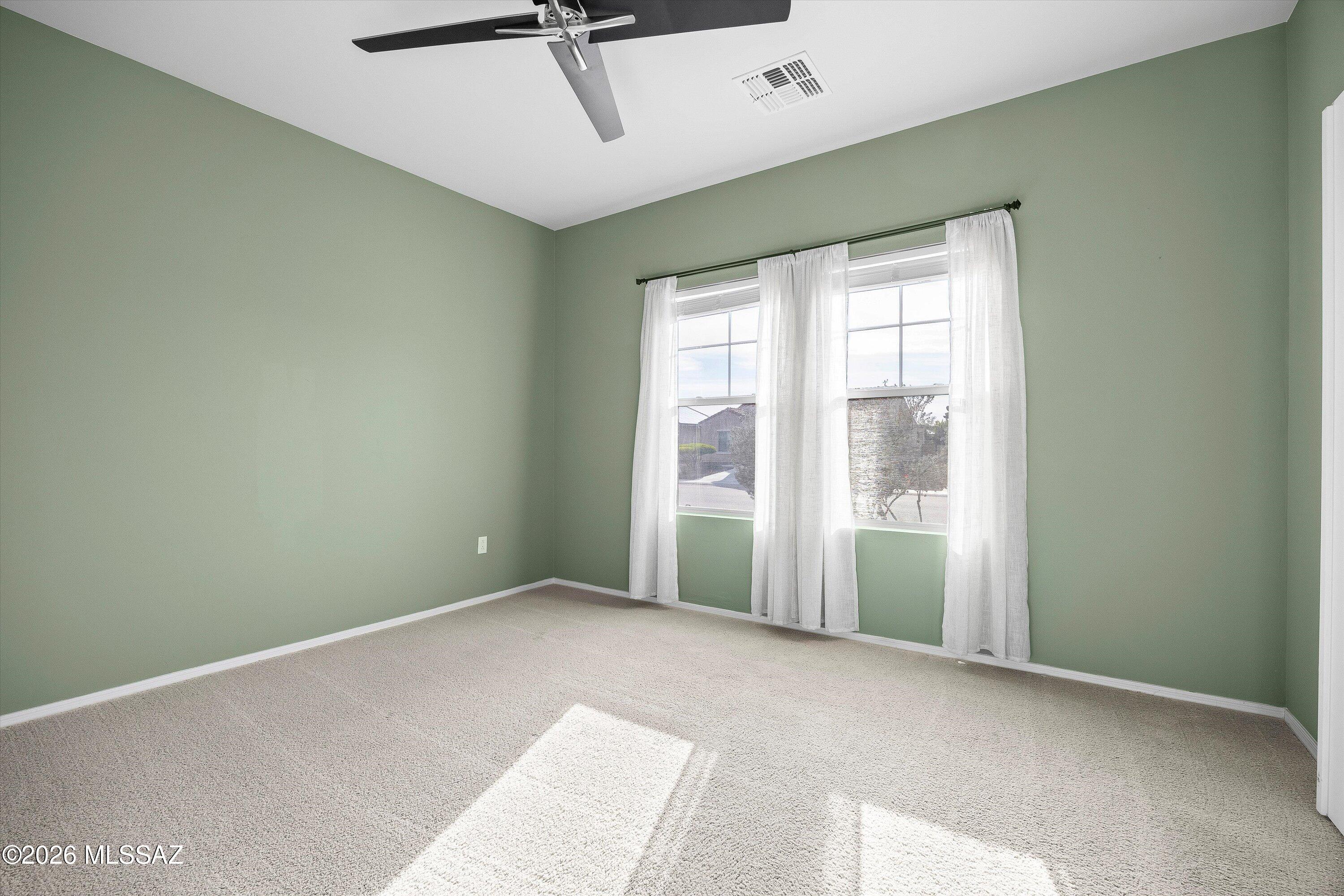 21470 E Volunteer Drive