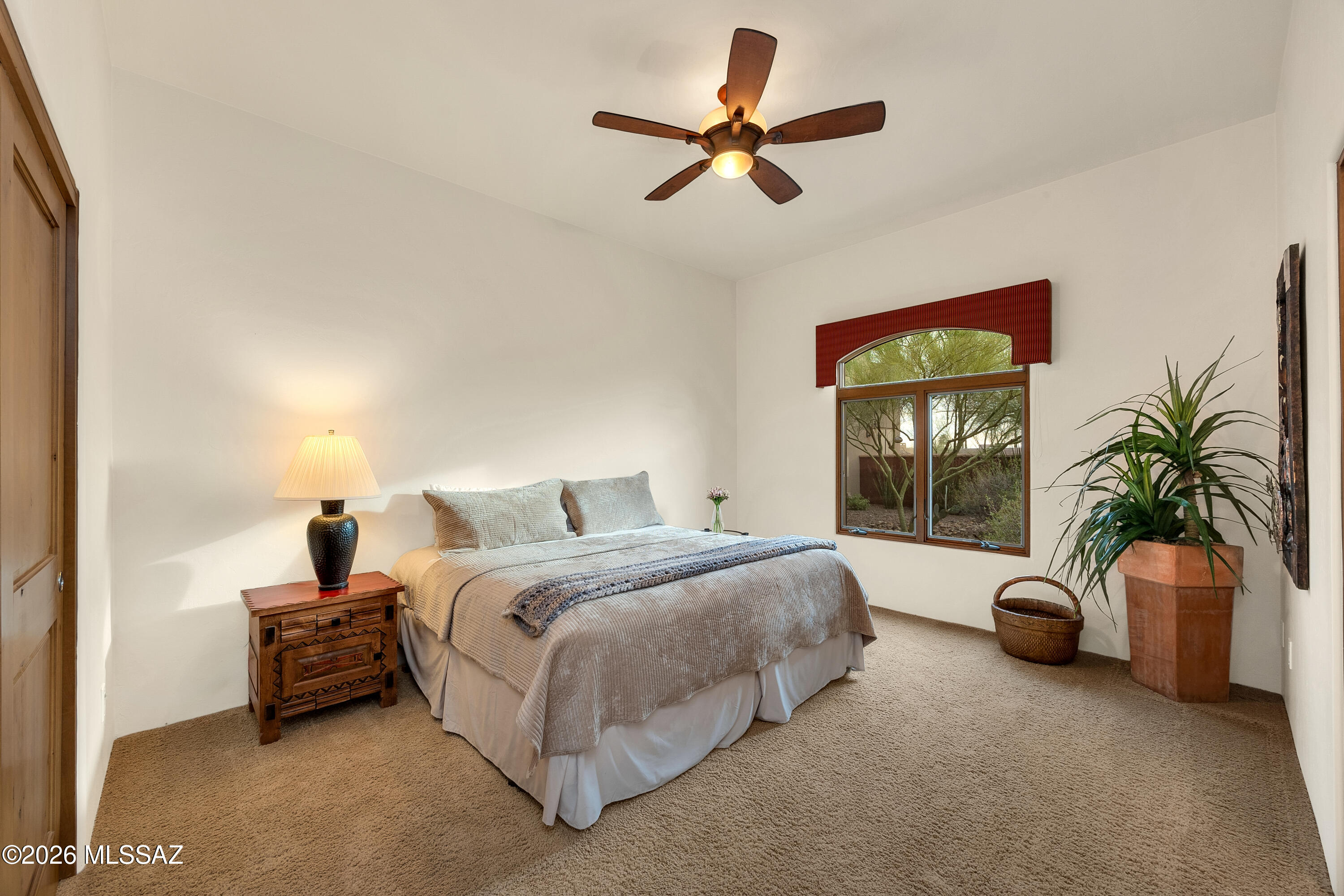 1139 W Sheared Granite Place