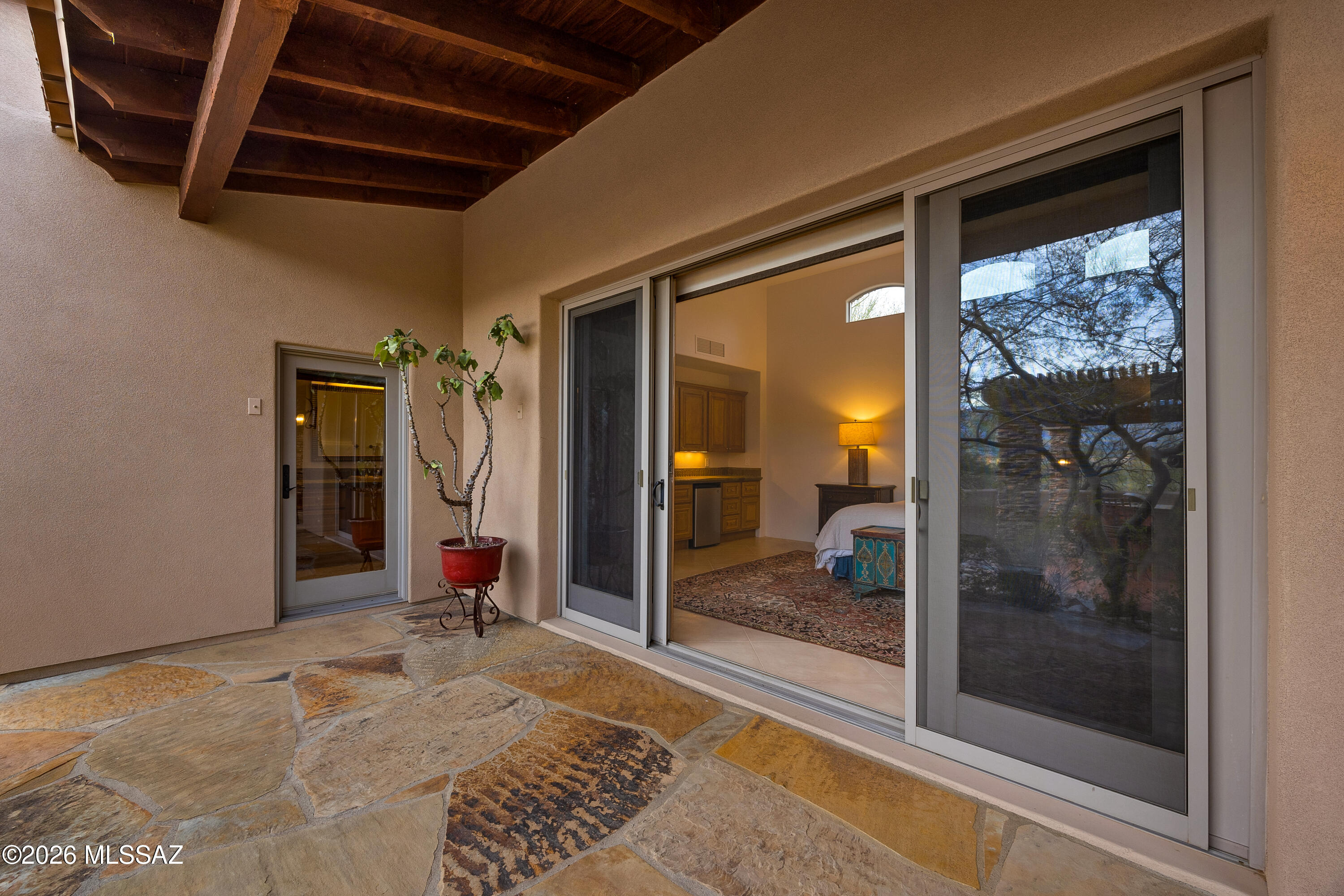 1139 W Sheared Granite Place