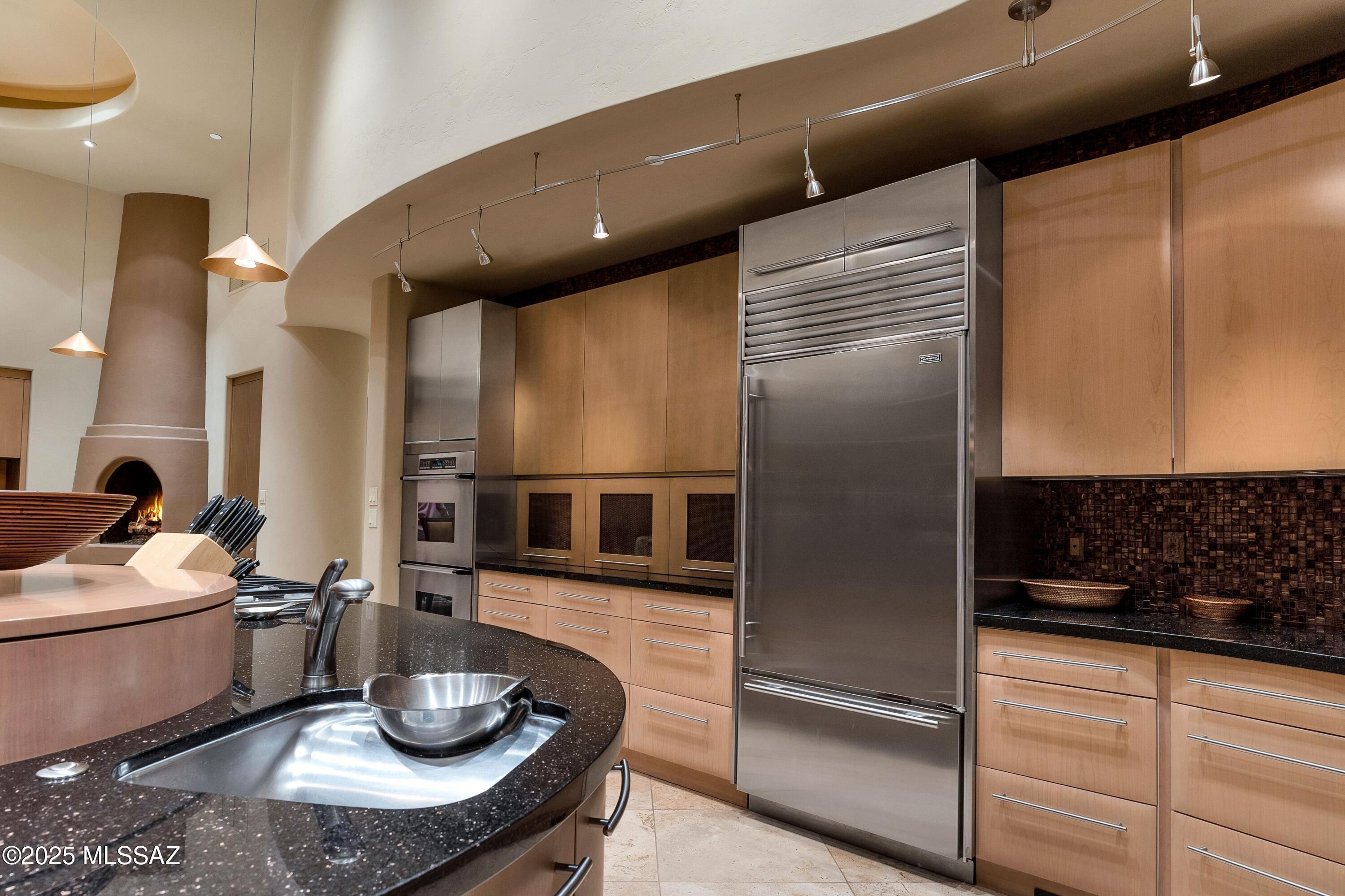 1222 Tortolita Mountain Circle