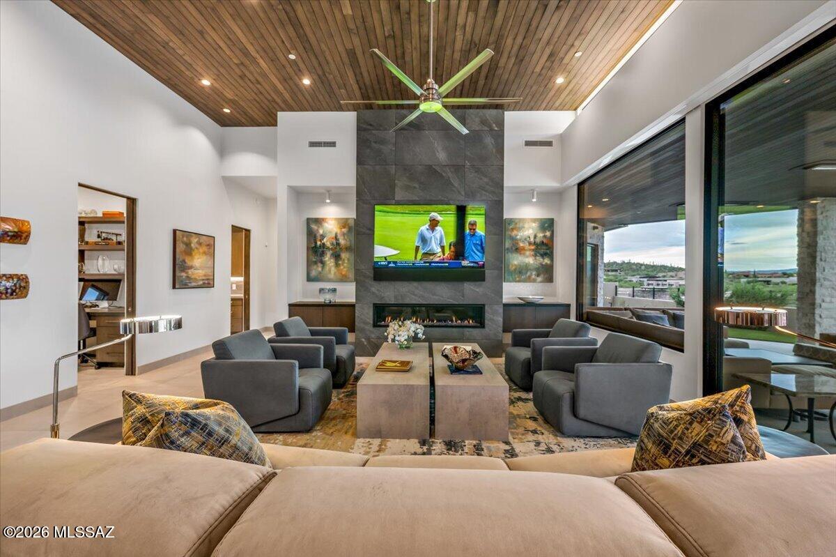 13977 N Flint Peak Place