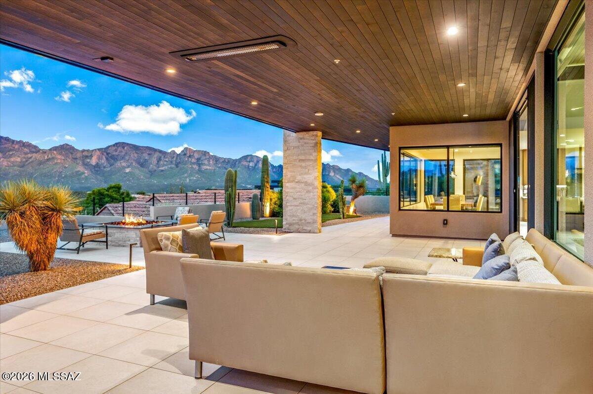 13977 N Flint Peak Place