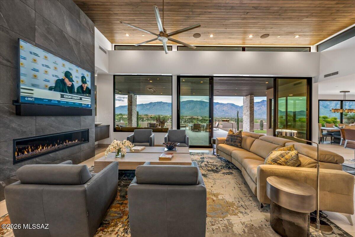 13977 N Flint Peak Place
