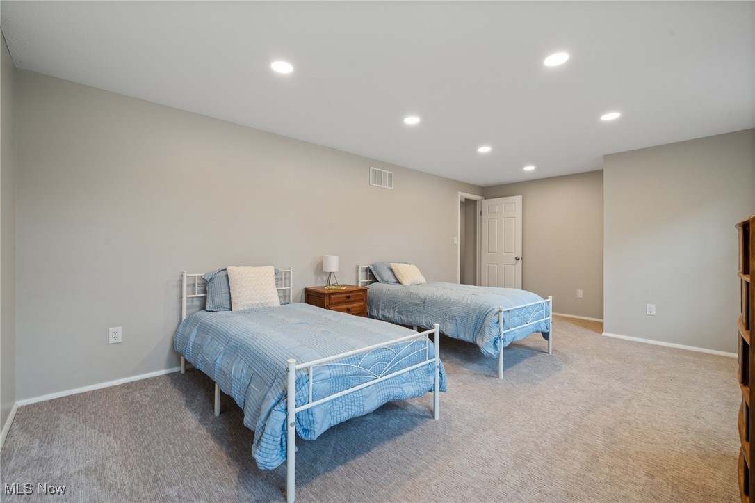 1564 Carriage Hill Drive