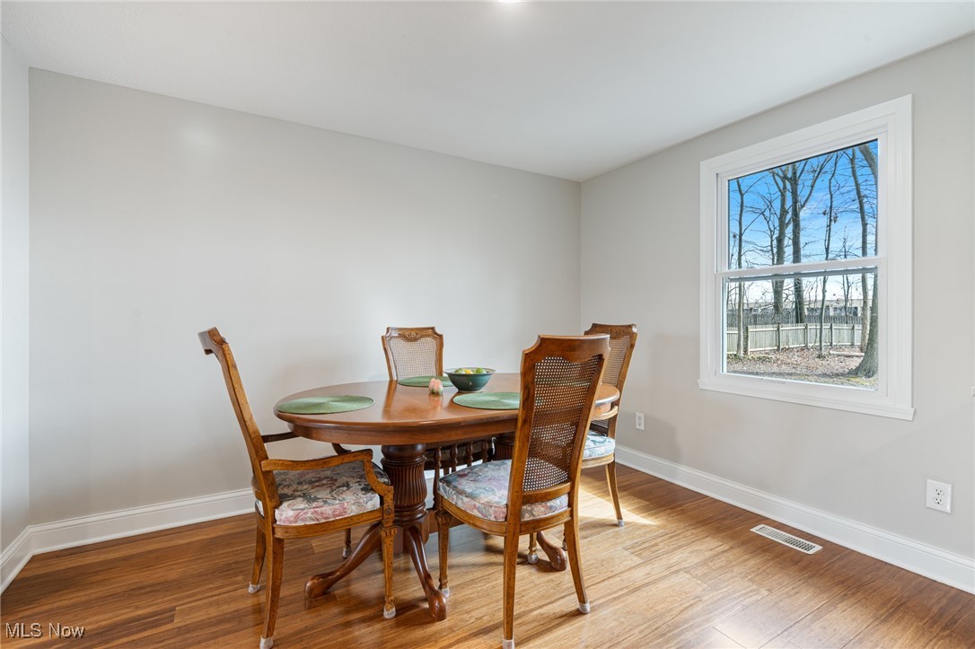 1564 Carriage Hill Drive