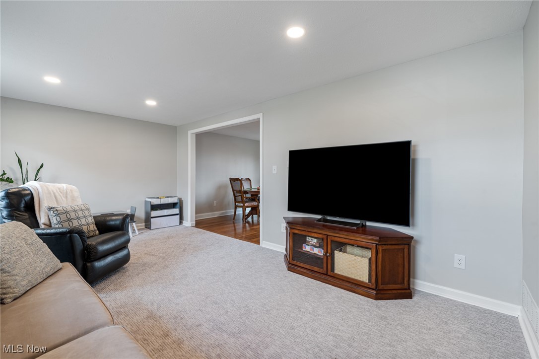 1564 Carriage Hill Drive