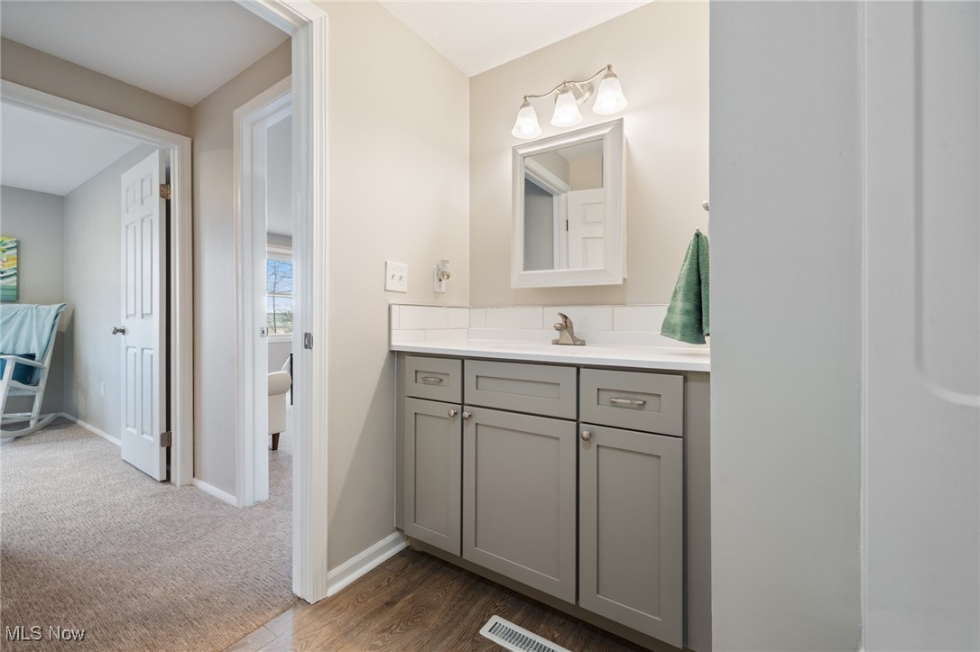 1564 Carriage Hill Drive