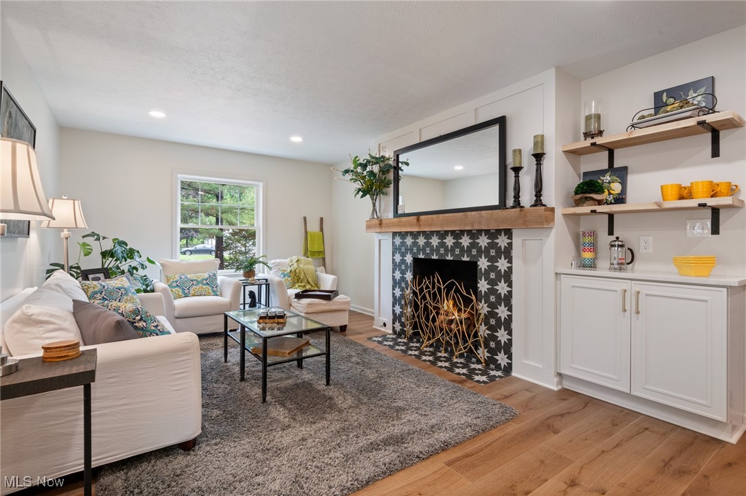 27345 Santa Clara Drive