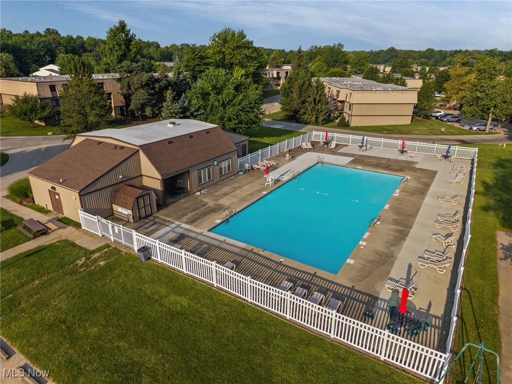 9810 Cove Drive