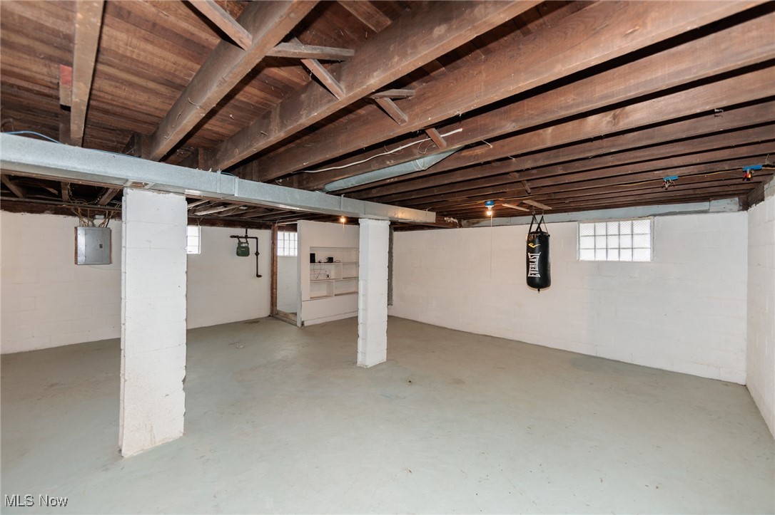 5062 Lee Road