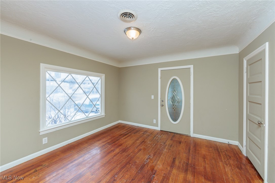 5062 Lee Road