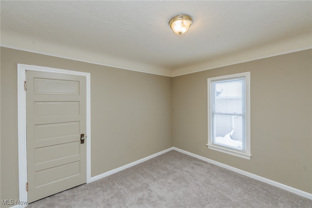 5062 Lee Road