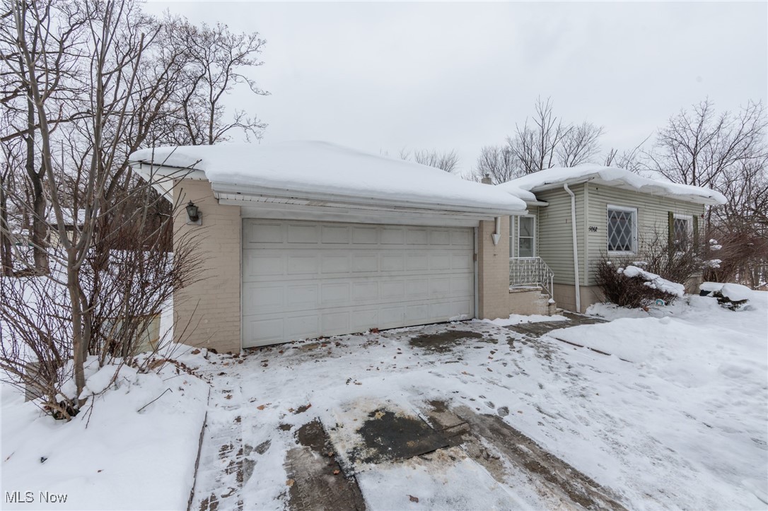 5062 Lee Road