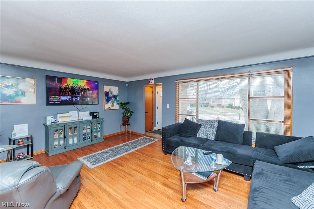325 E 244th Street