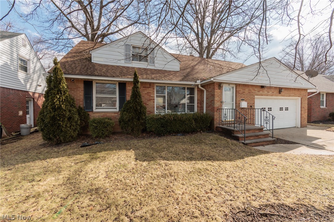 325 E 244th Street