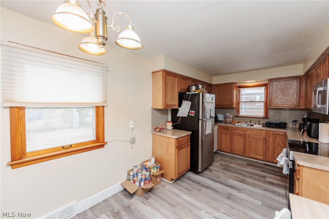 325 E 244th Street