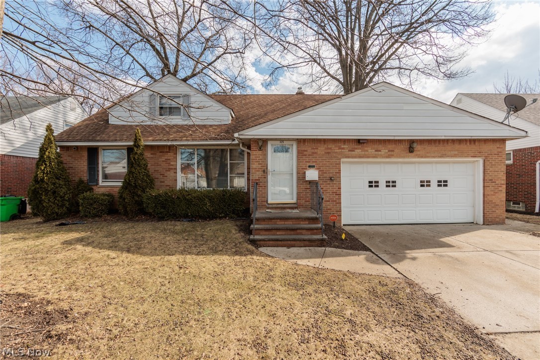 325 E 244th Street