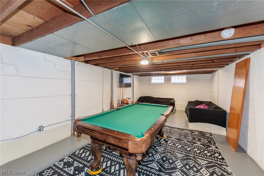 325 E 244th Street