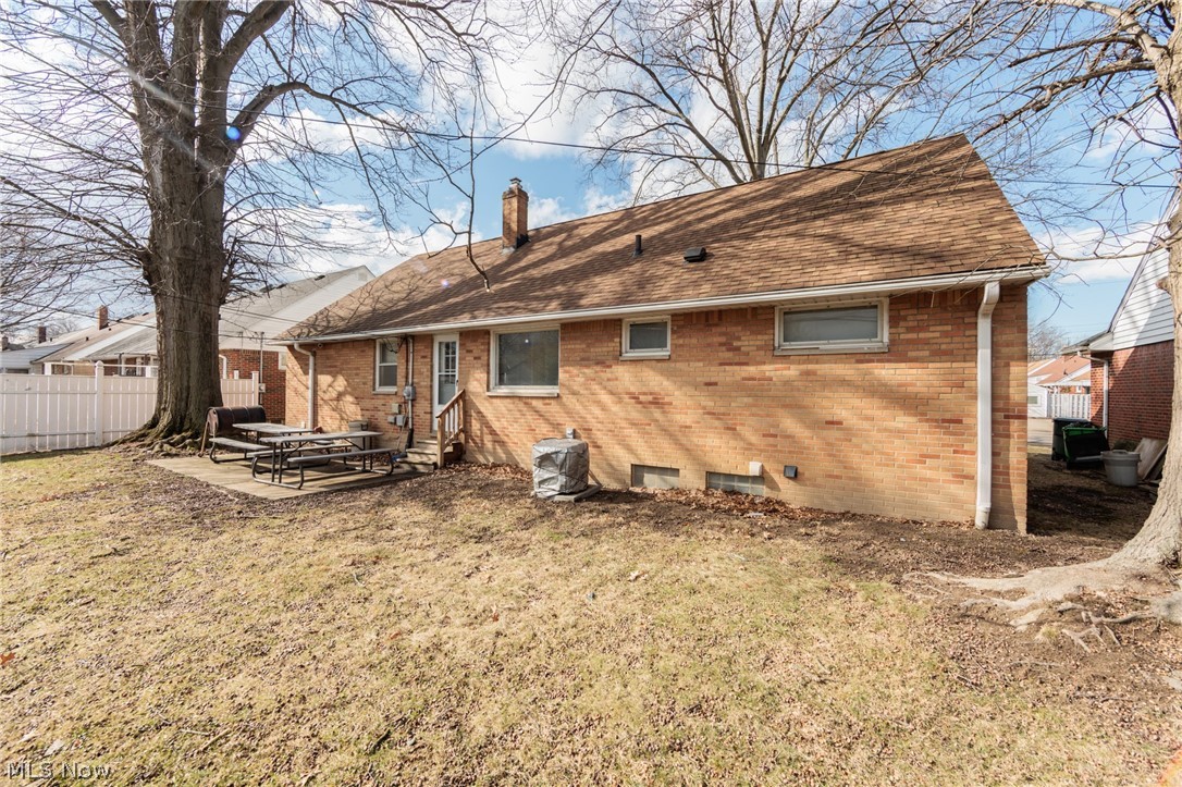 325 E 244th Street