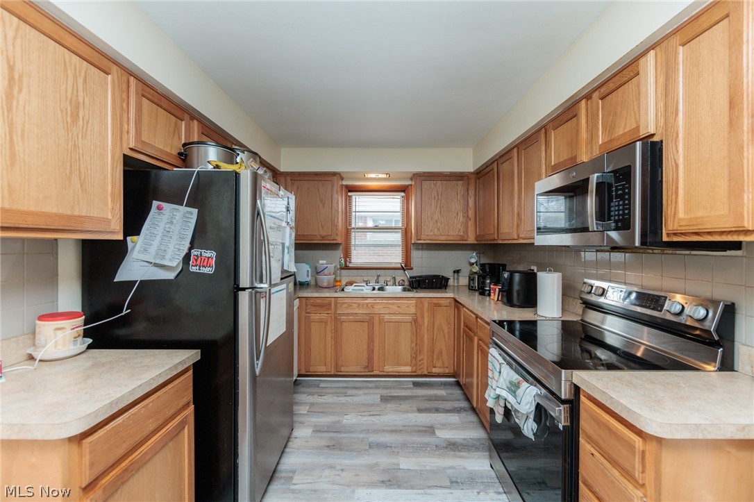 325 E 244th Street