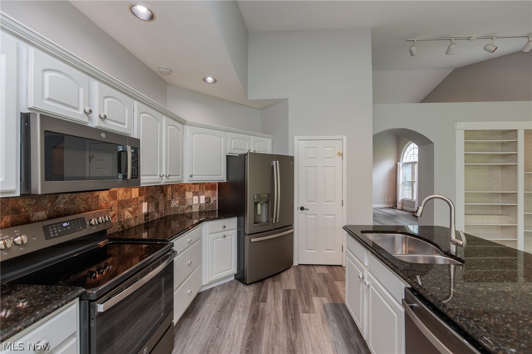 12195 Pheasant Run Circle