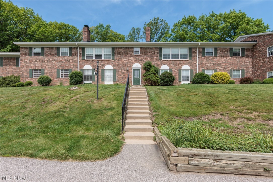 6920 Carriage Hill Drive 103