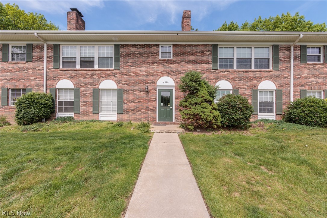6920 Carriage Hill Drive 103