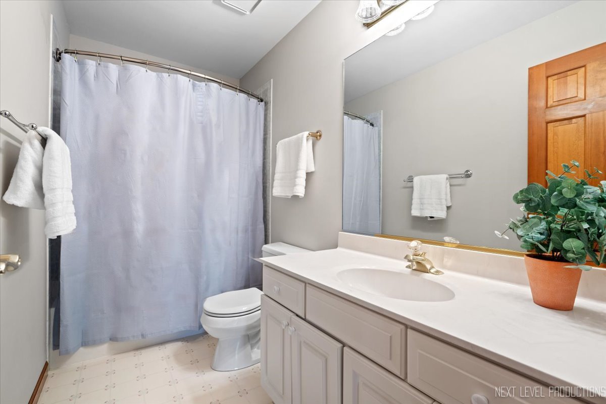 462 Country Lane