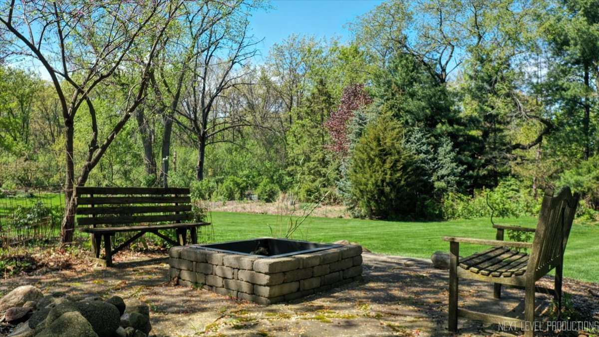 462 Country Lane