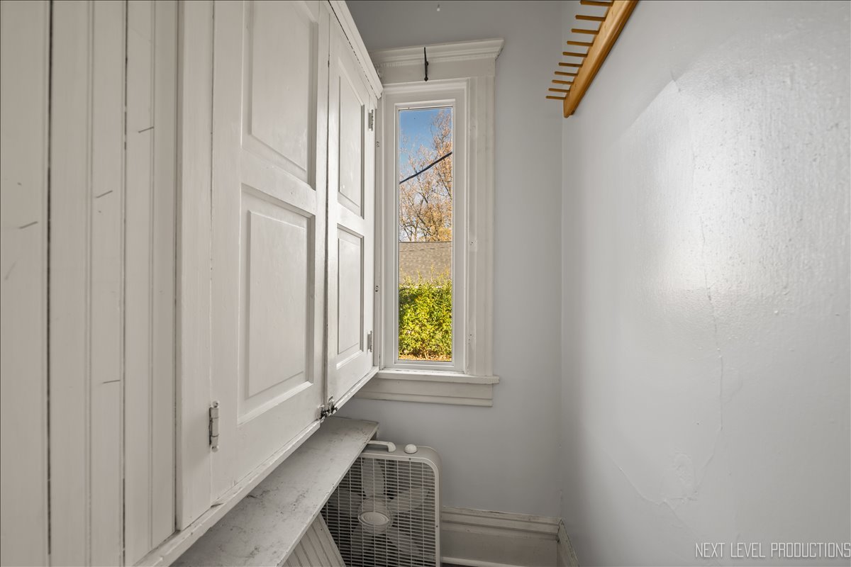 709 N Van Buren Street