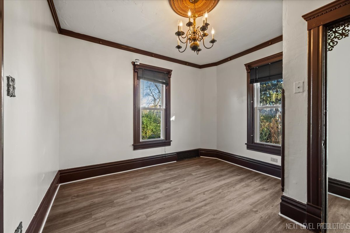 709 N Van Buren Street