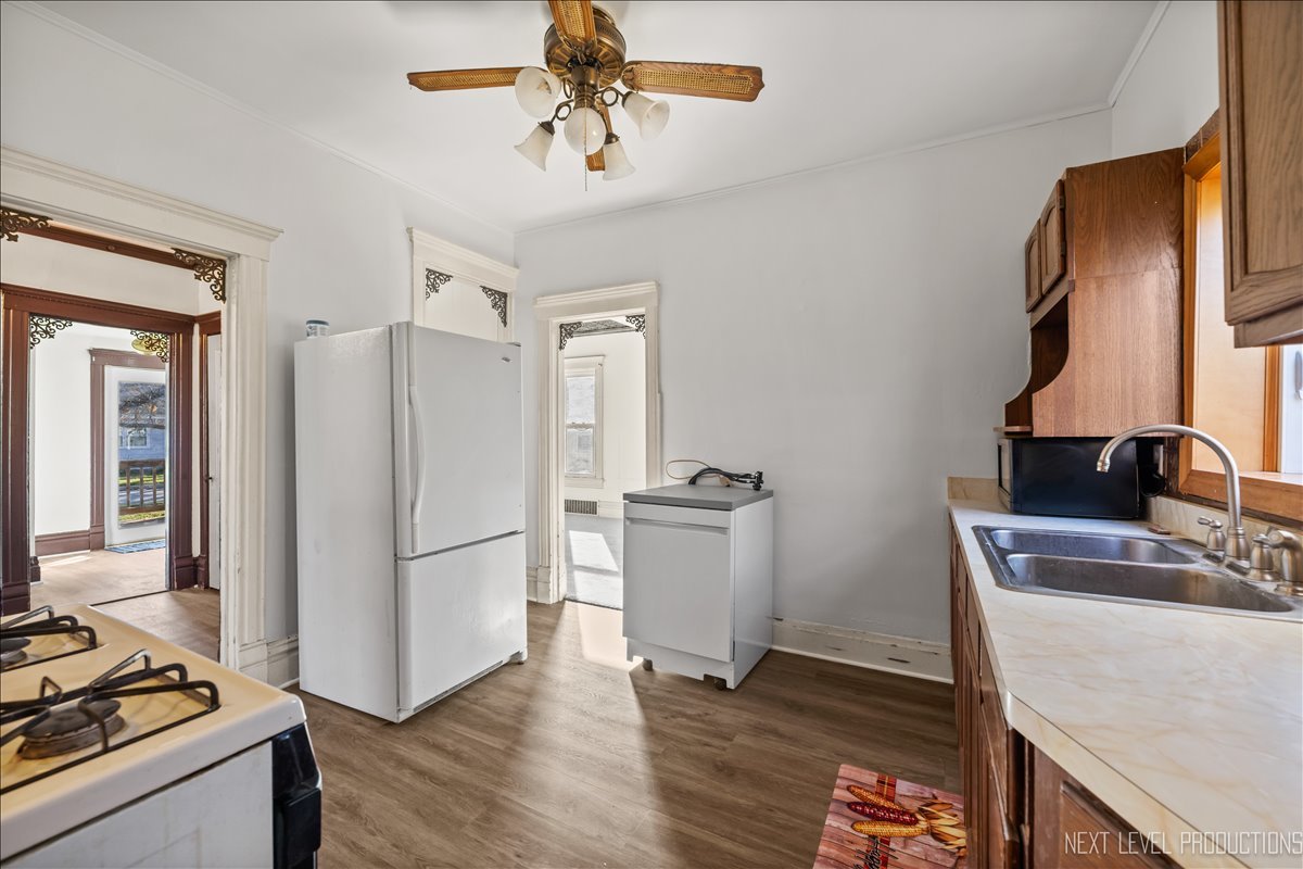 709 N Van Buren Street