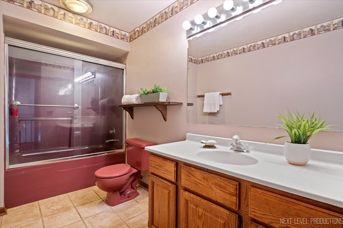 5S275 Deer Ridge Path