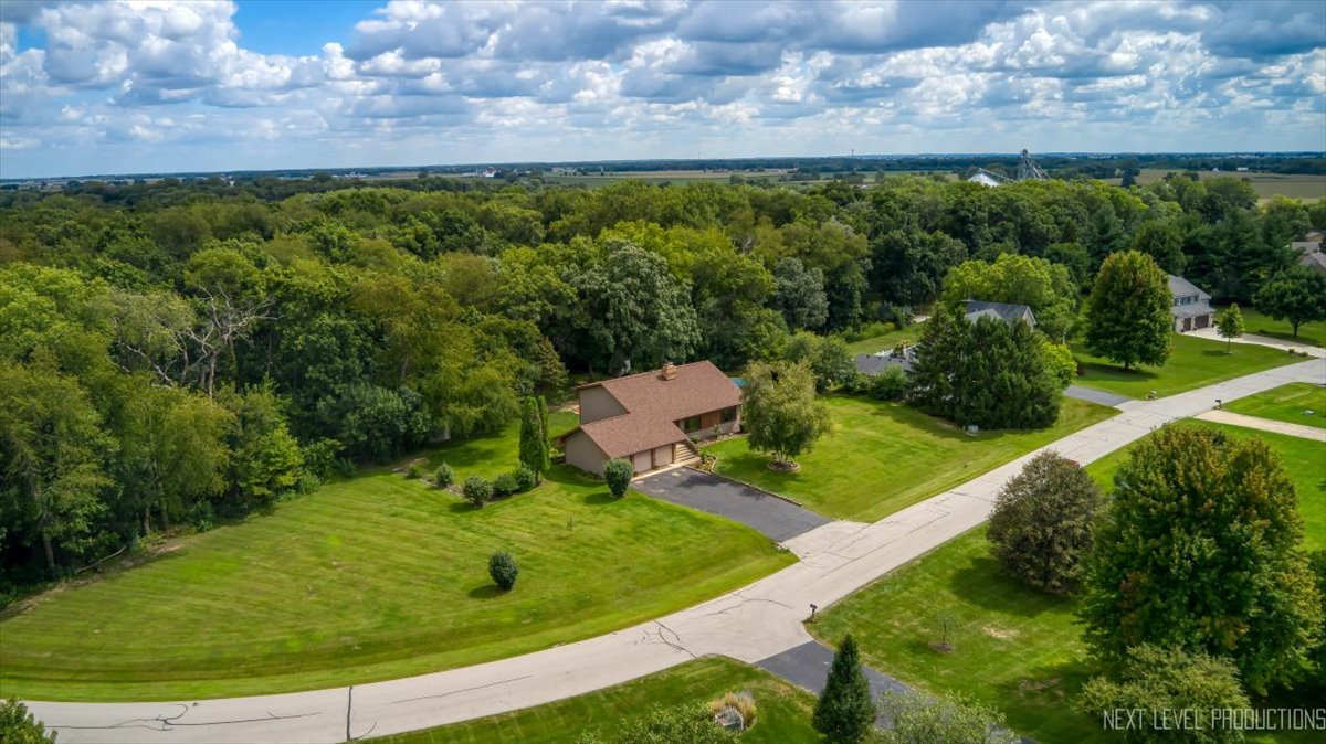 5S275 Deer Ridge Path