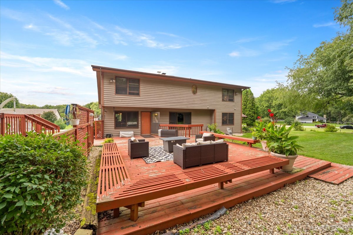 5S275 Deer Ridge Path