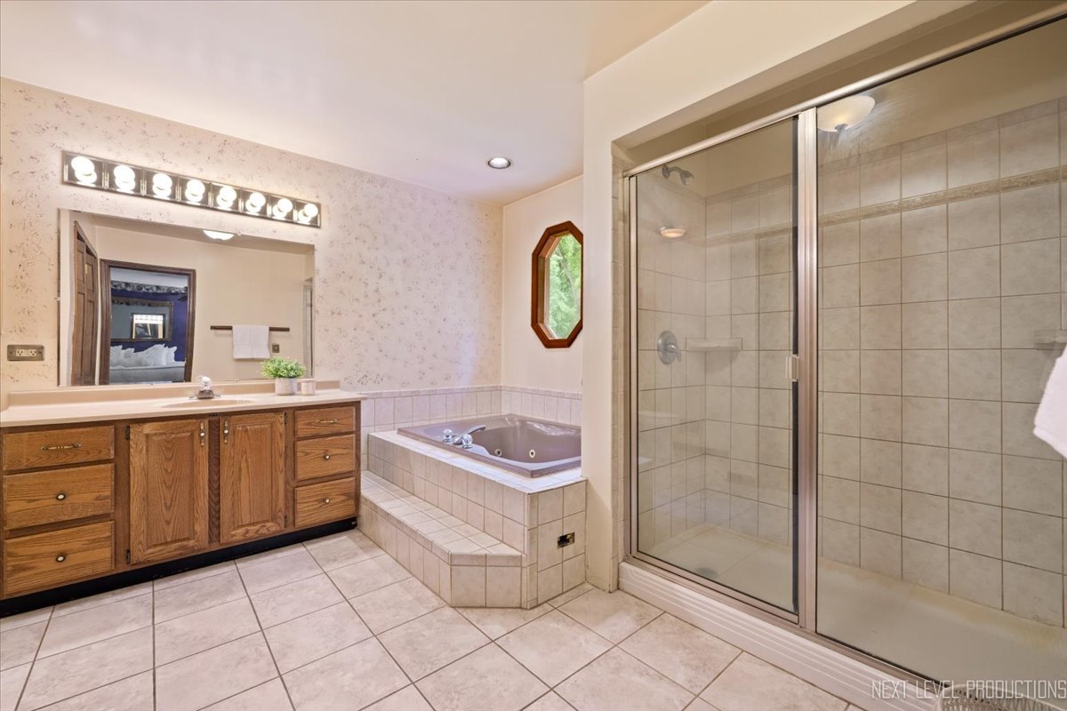 5S275 Deer Ridge Path