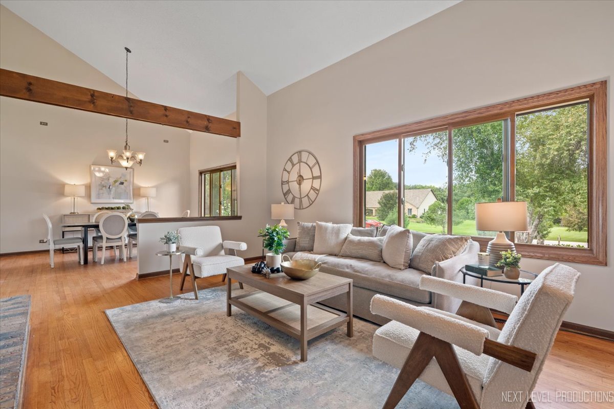 5S275 Deer Ridge Path