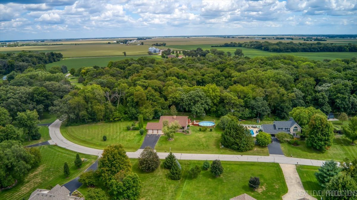 5S275 Deer Ridge Path