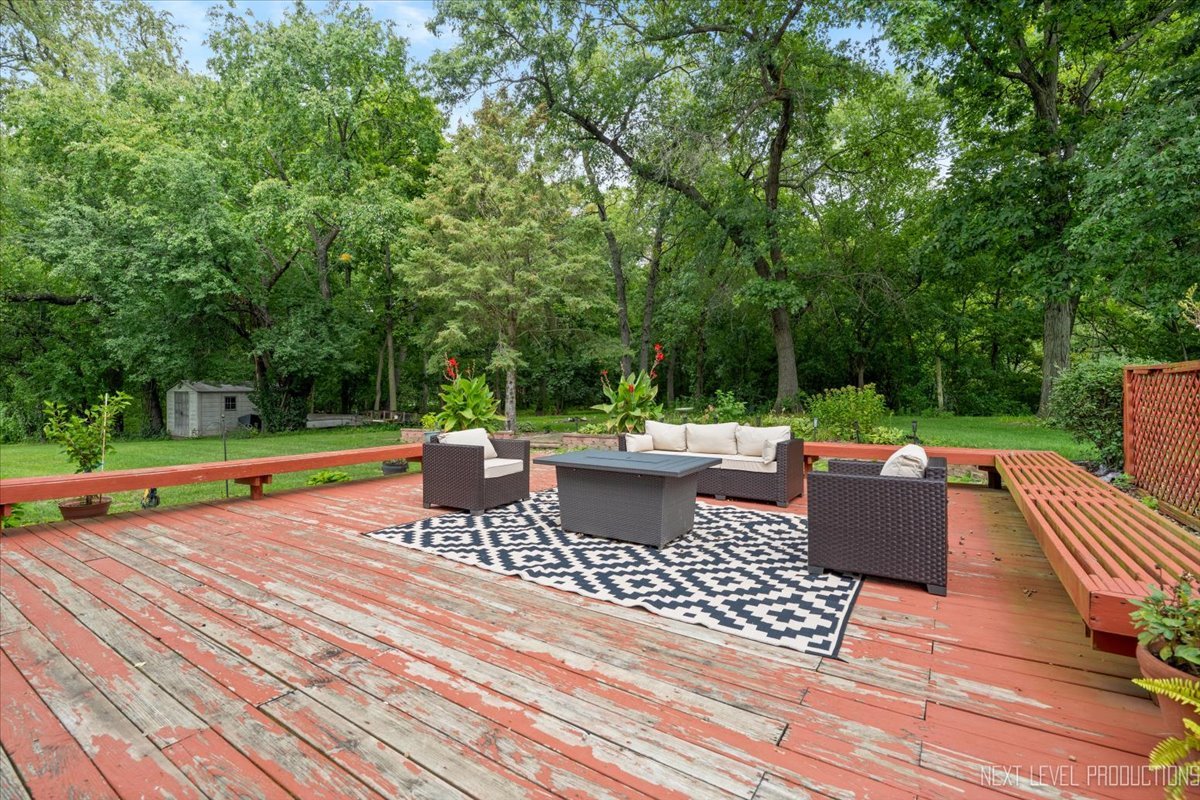 5S275 Deer Ridge Path