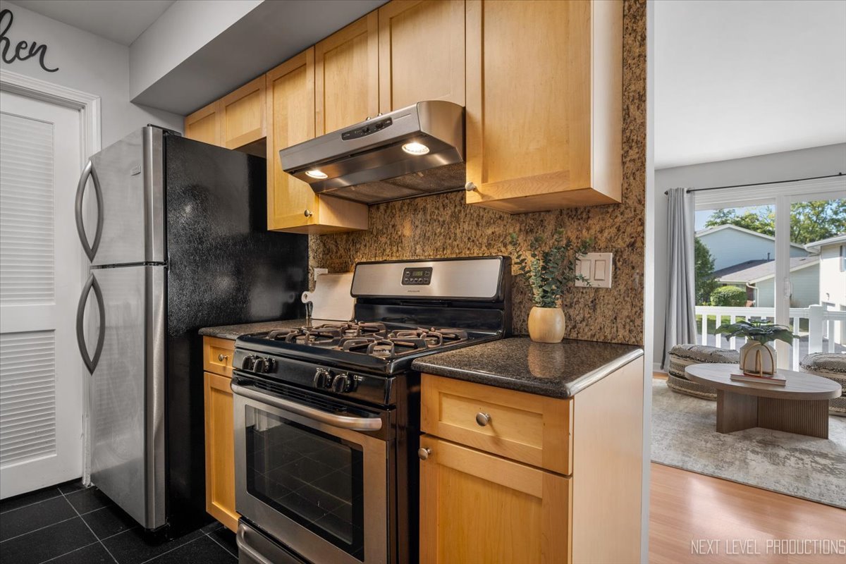 213 DARTMOUTH Court Unit: D