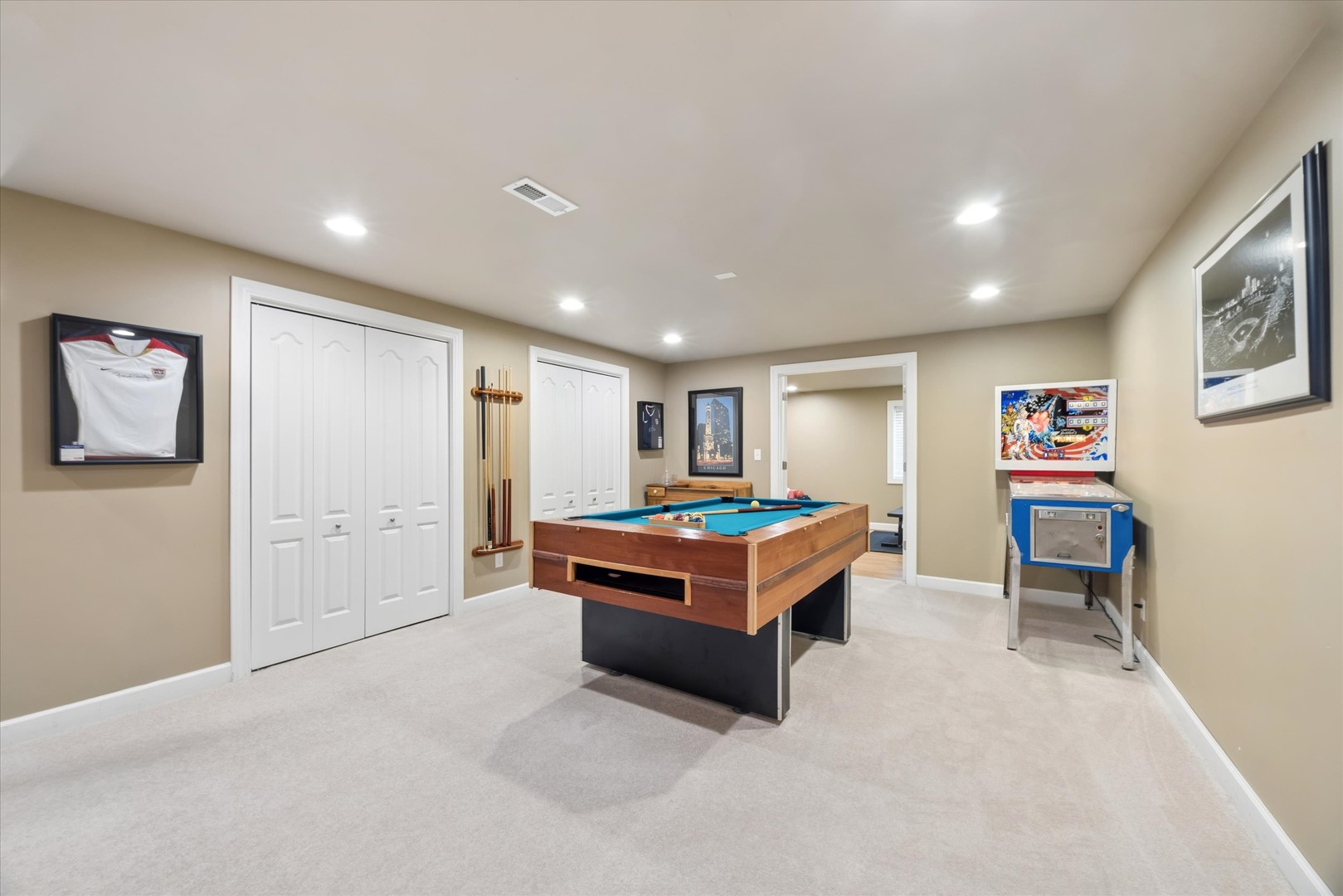 2442 Bird Lane