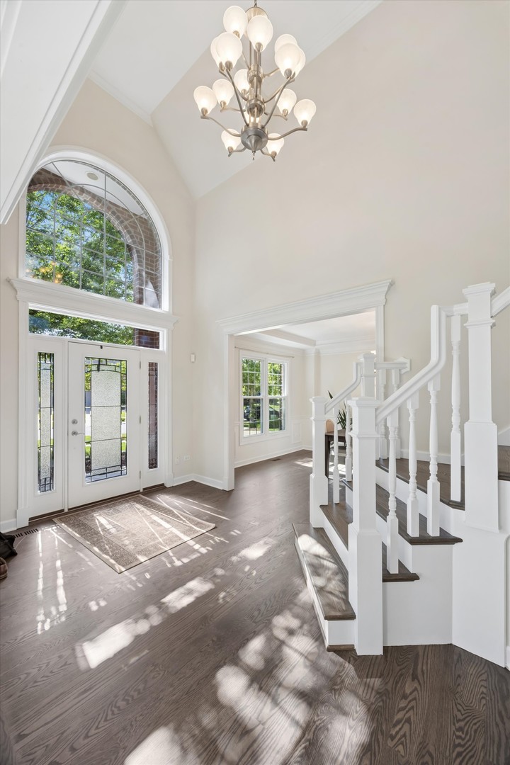 2442 Bird Lane