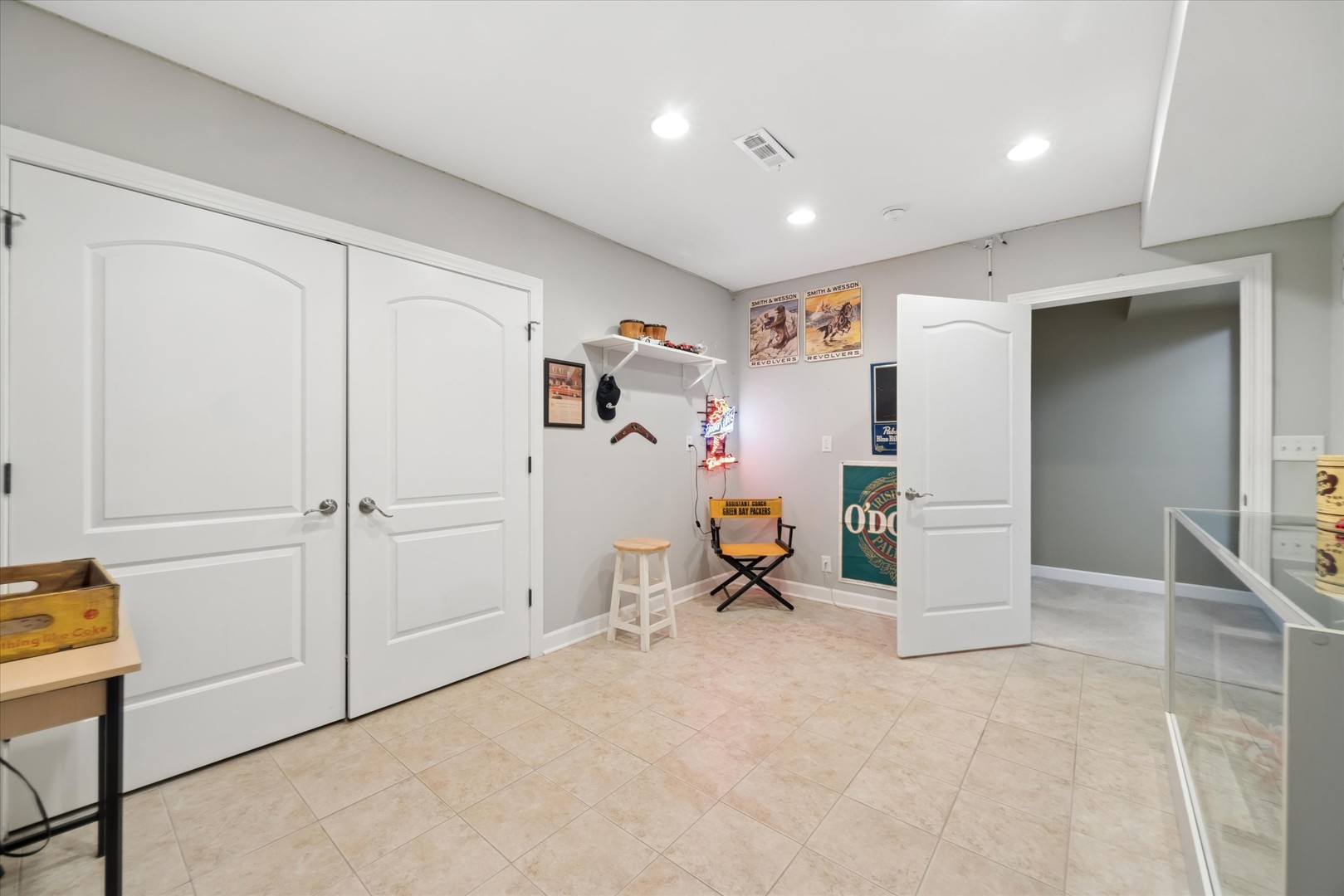 2442 Bird Lane