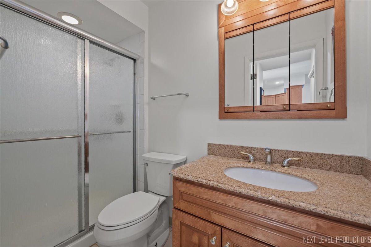 5436 Blodgett Avenue